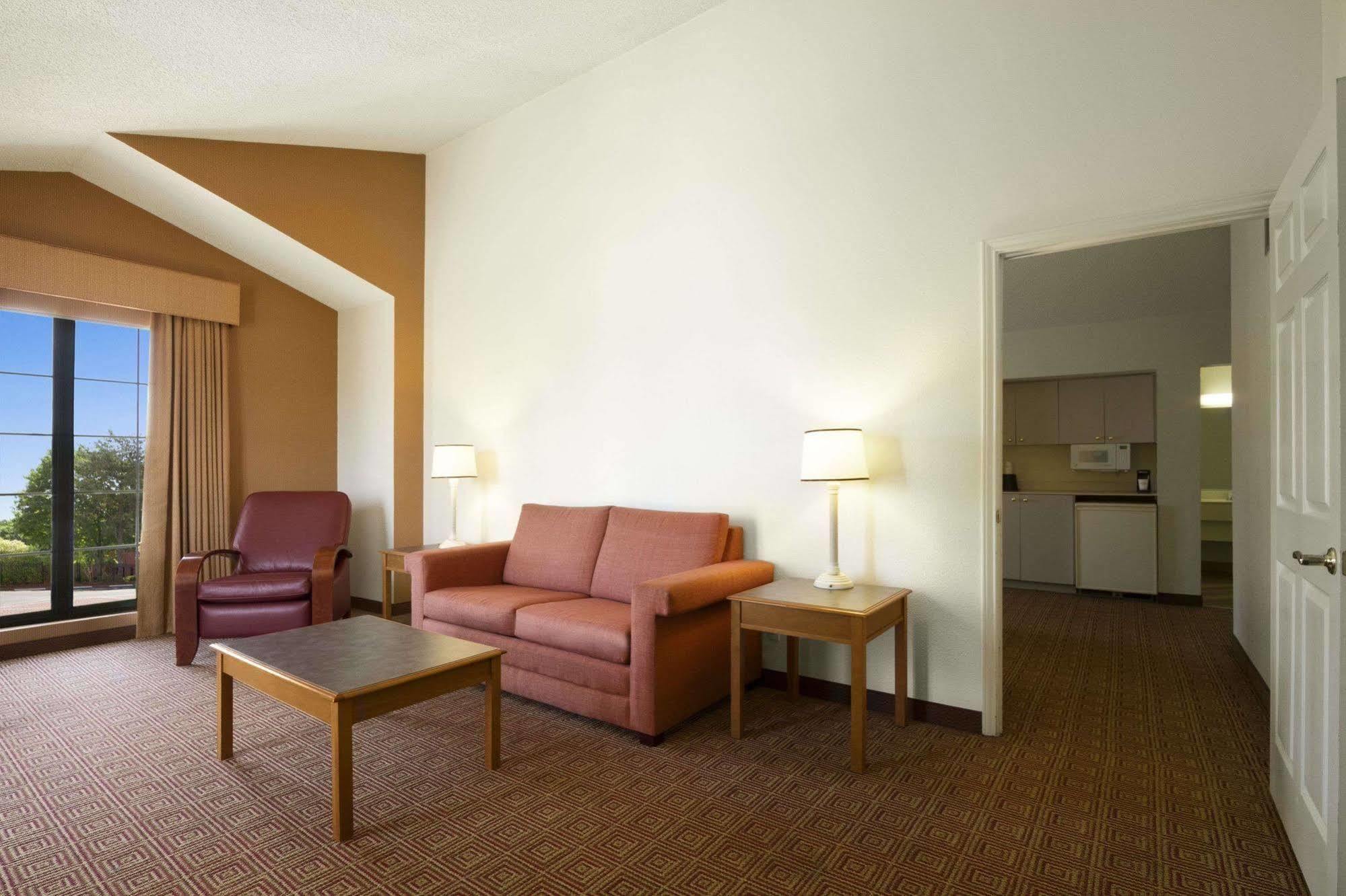 Budget Inn & Suite Atlanta Marietta Stadium Buitenkant foto