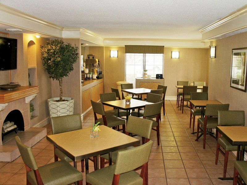 Budget Inn & Suite Atlanta Marietta Stadium Buitenkant foto